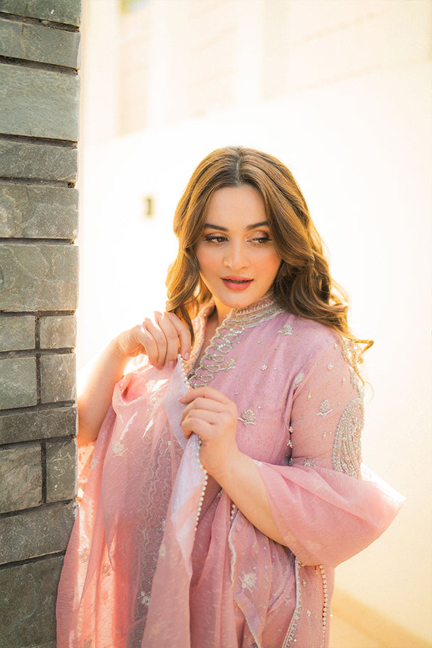 Minal khan (GAMAK)