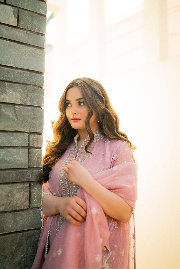 Minal khan (GAMAK)