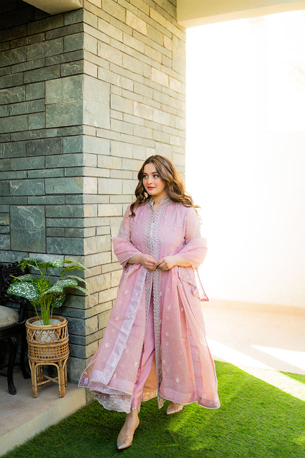 Aiman Khan (GAMAK)