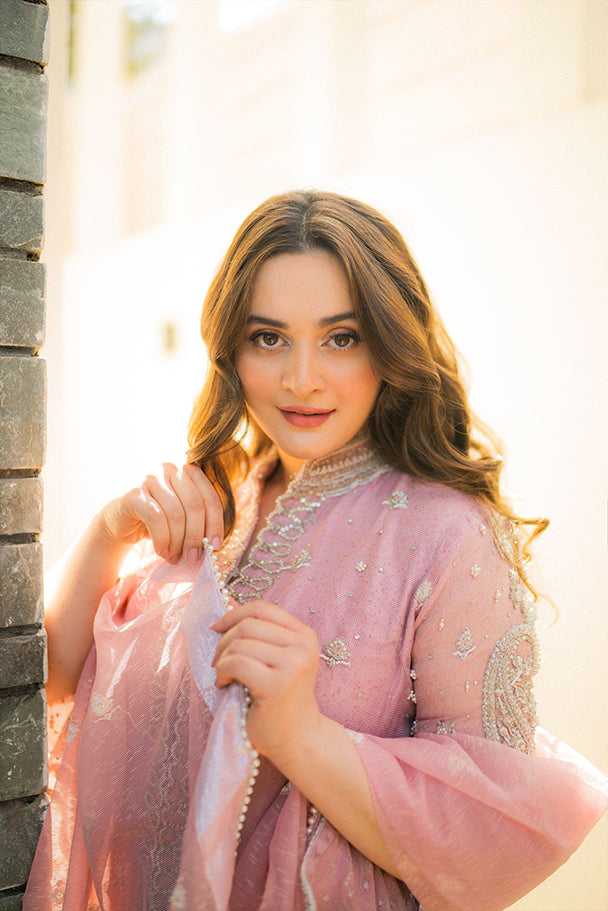 Minal khan (GAMAK)