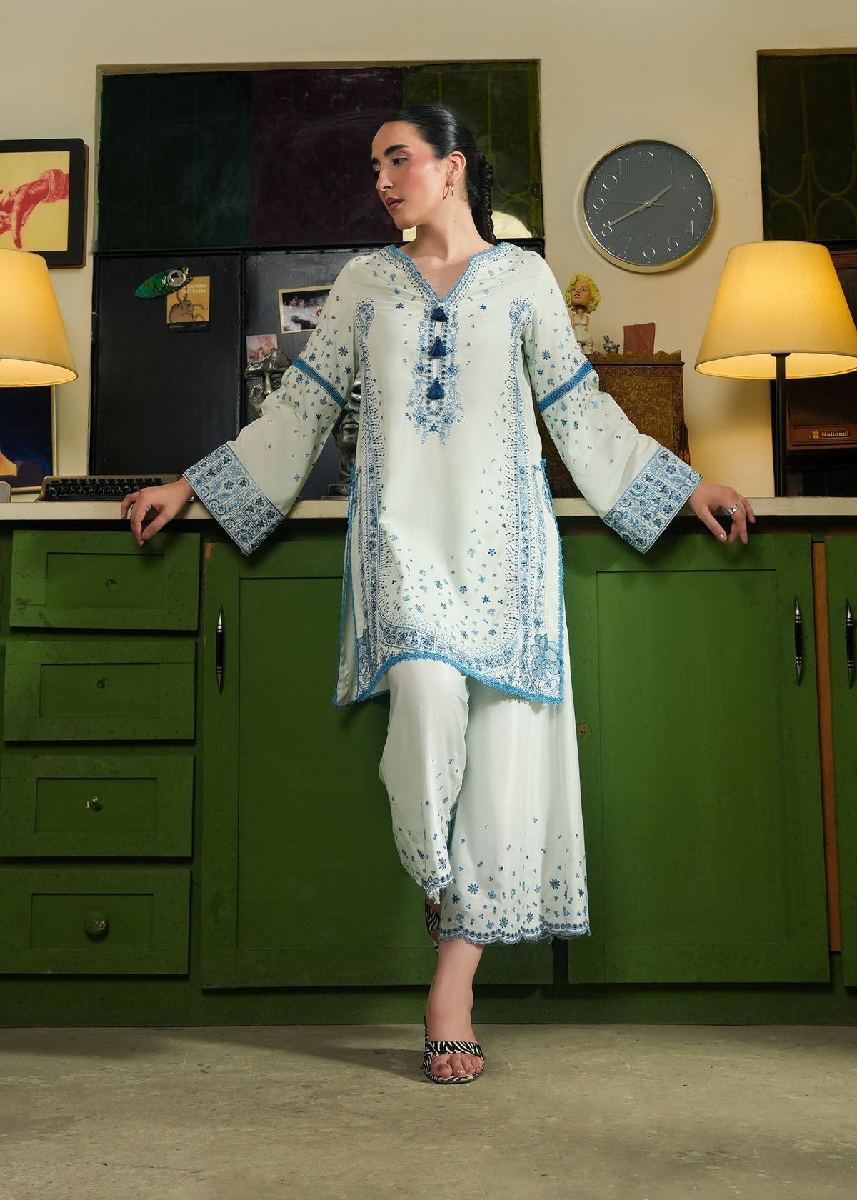 MSD-04 white blue embroidered outfit 03504