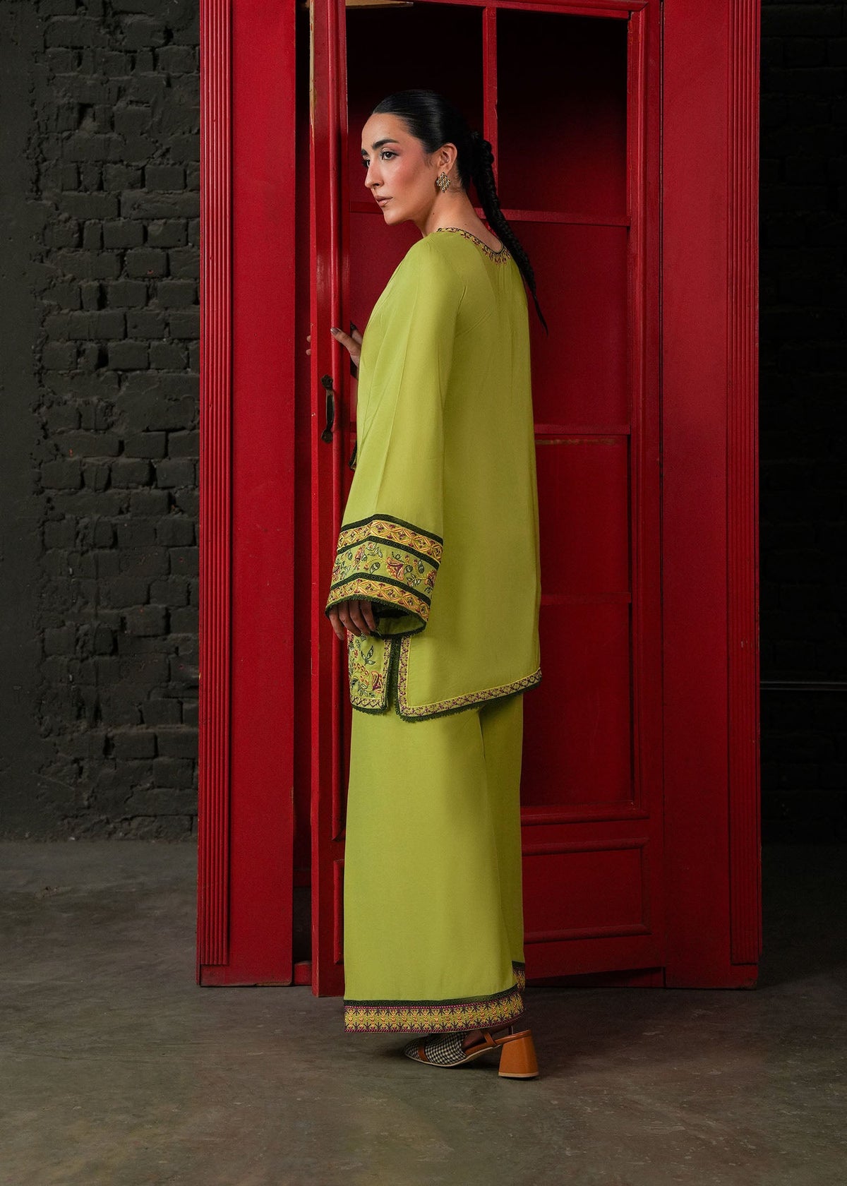 MSD-06 green outfit 03252
