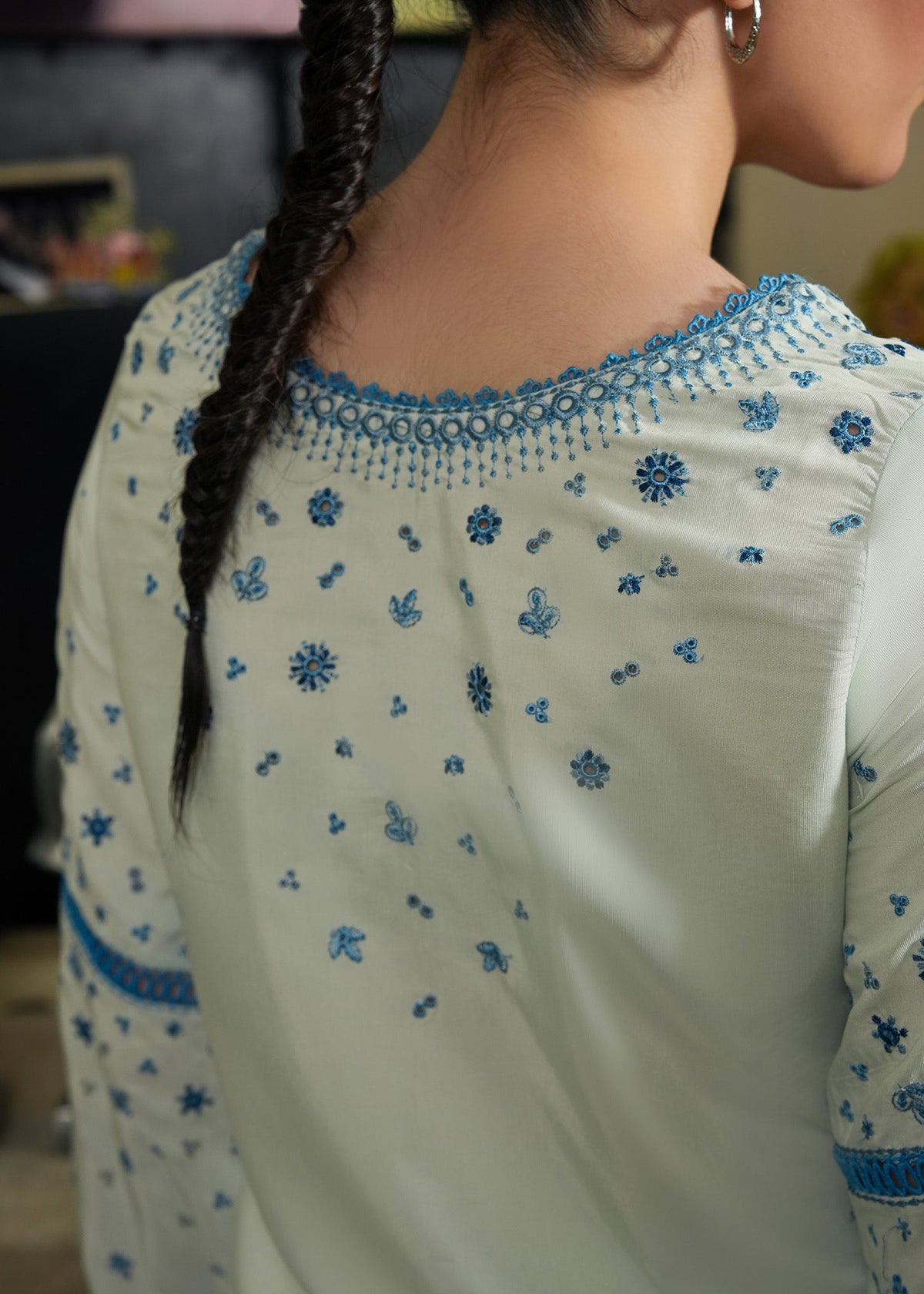 MSD-04 white blue embroidered outfit 03500