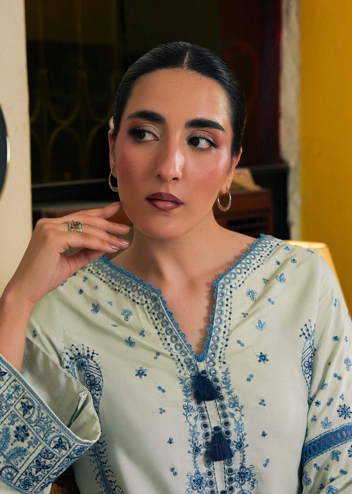 MSD-04 white blue embroidered outfit 03564
